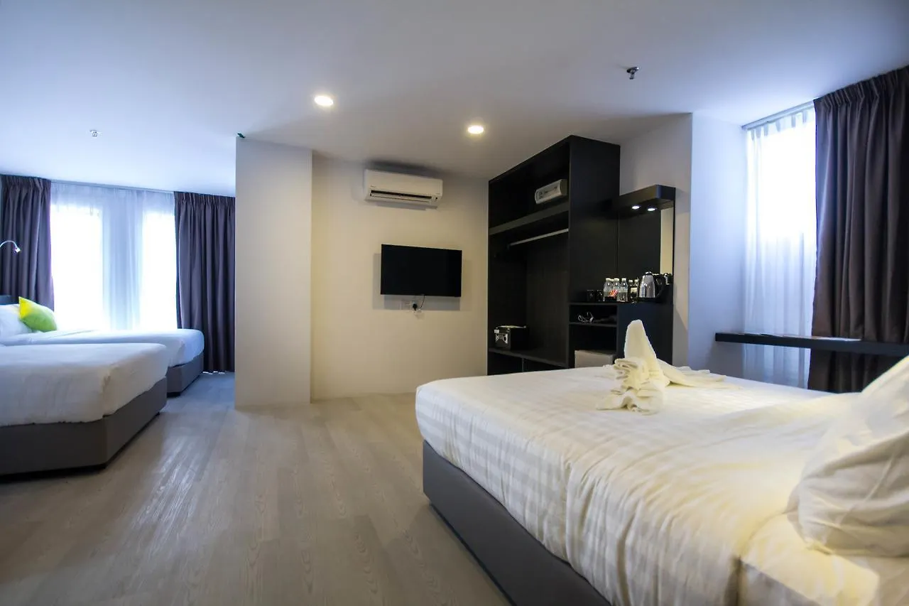 Manhattan Hotel Ipoh 3*,